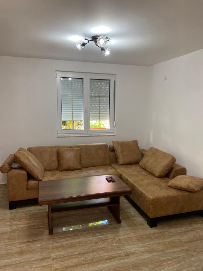 Apartman 02 Bar Kültér fotó